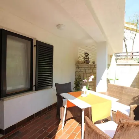 Studioapartment Sabina Mit Grill, Am Waldrand Apartment *
