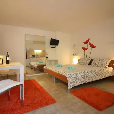 Studioapartment Sabina Mit Grill, Am Waldrand