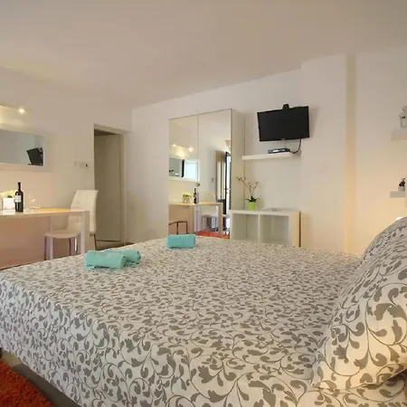 Studioapartment Sabina Mit Grill, Am Waldrand *